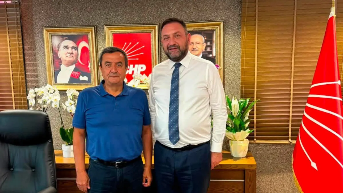 CHP İzmir’de dikkat çeken ziyaret: Batur ve Gümrükçü bir araya geldi