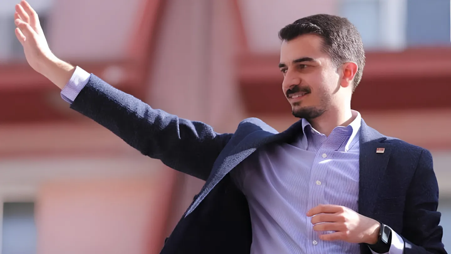 Tutuklanan Çankaya Belediye Başkanı Hüseyin Can Güner görevden uzaklaştırıldı