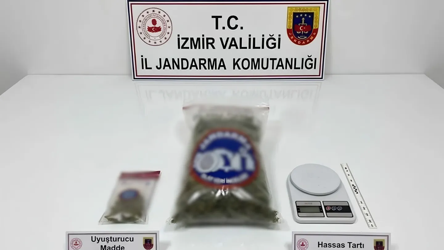 Torbalı’da Fabrikaya Uyuşturucu Operasyonu! İşçi Konteynerinden 810 Gram Esrar Çıktı