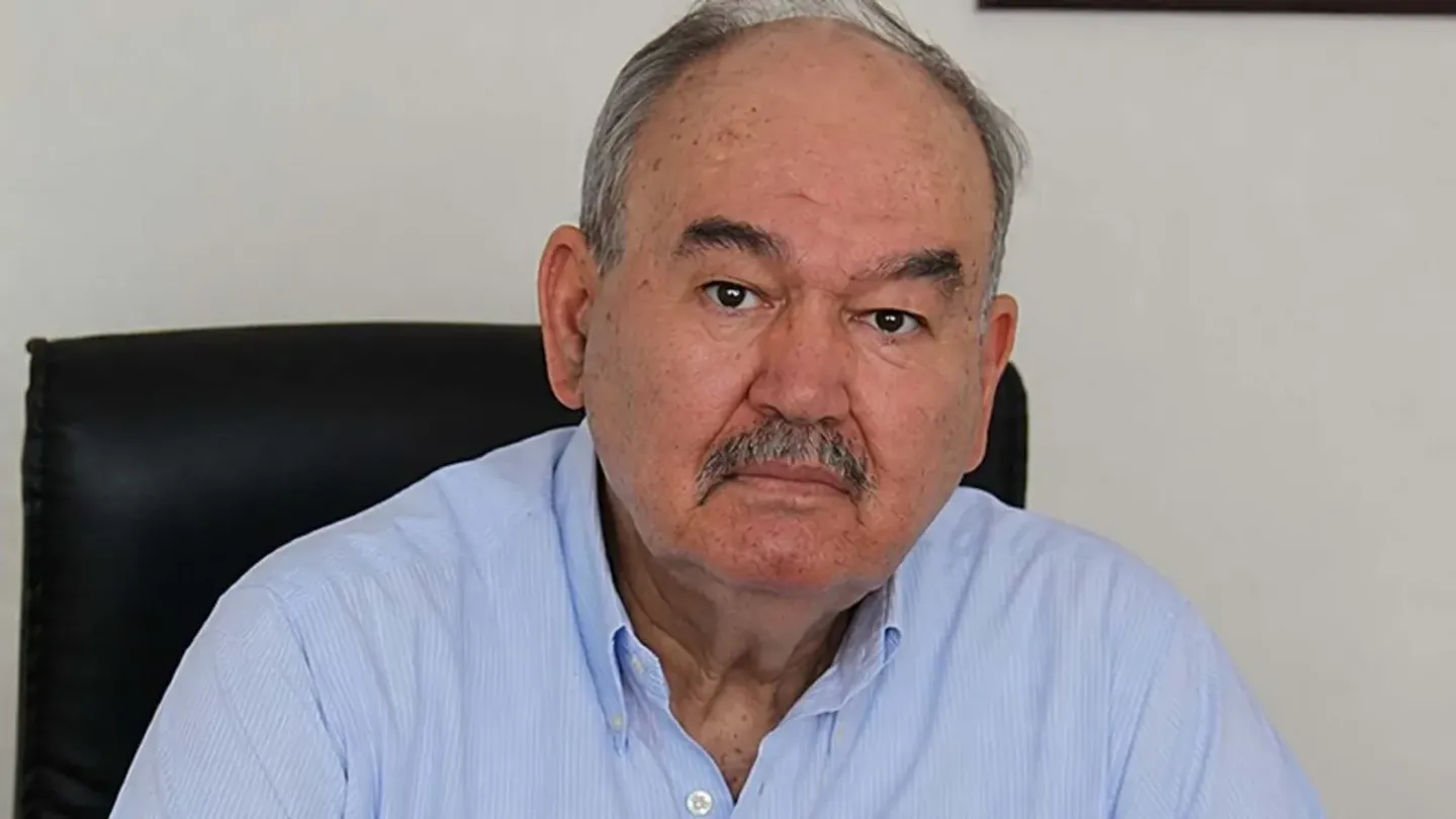 İzmir’in eski başkanı Burhan Özfatura hayatını kaybetti