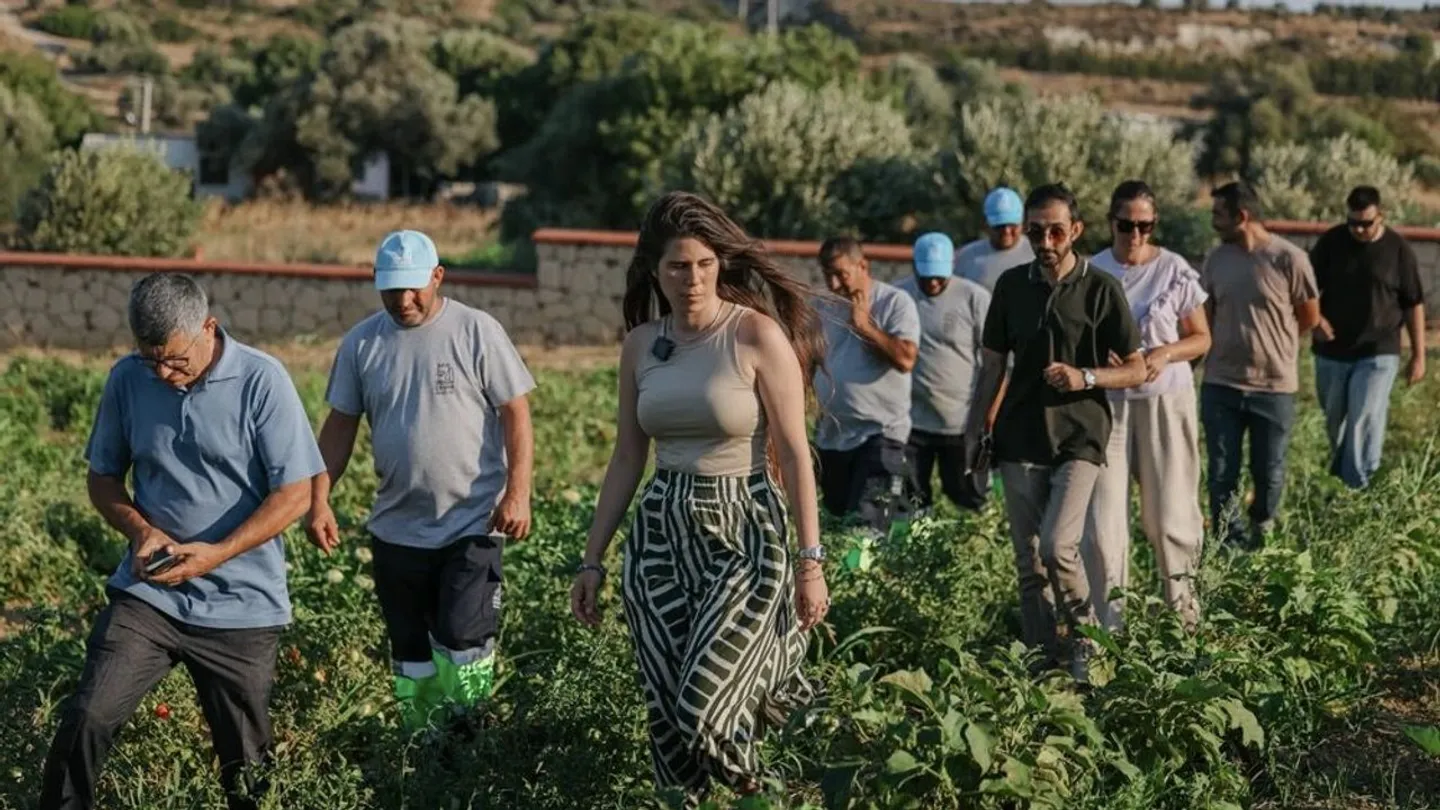 Başkan Lâl Denizli'den Çeşme Tarımına Destek! Yerel Değerler Geleceğe Taşınıyor