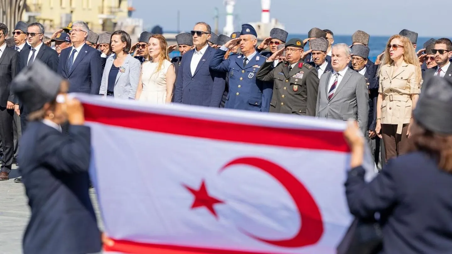 İzmir’de 20 Temmuz Barış ve Özgürlük Bayramı kutlandı