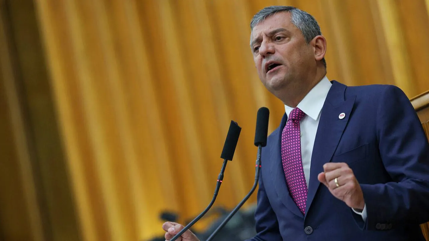 Özgür Özel’den Mansur Yavaş’ın Erdoğan Görüşmesine İlişkin Açıklama: “Benim Onayımla Gitti”