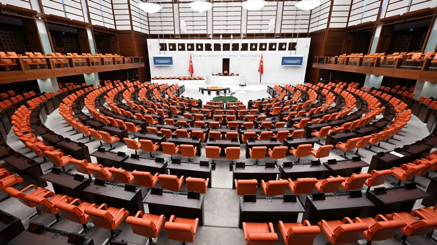 Meclis’te Tarihi Oylama! Çerçeve Yasa 467 Oyla Kabul Edildi