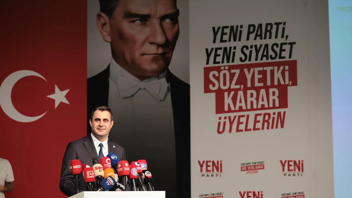 YENİ Parti İzmir Kongresinde Çağatay Güç’ten İktidara Sert Eleştiriler: “Türkiye Nefes Alacak”
