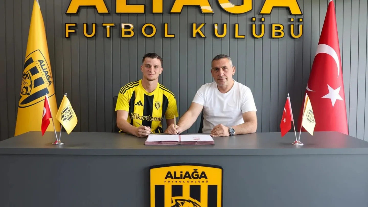 Aliağa FK'dan sağ beke genç takviye