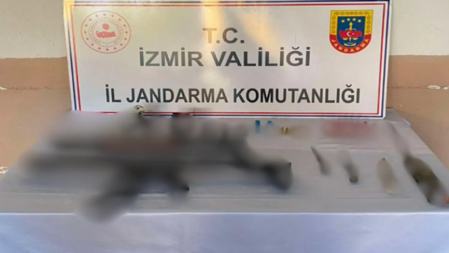 Ödemiş’te Jandarmadan Silah Operasyonu: Evden Cephanelik Çıktı!