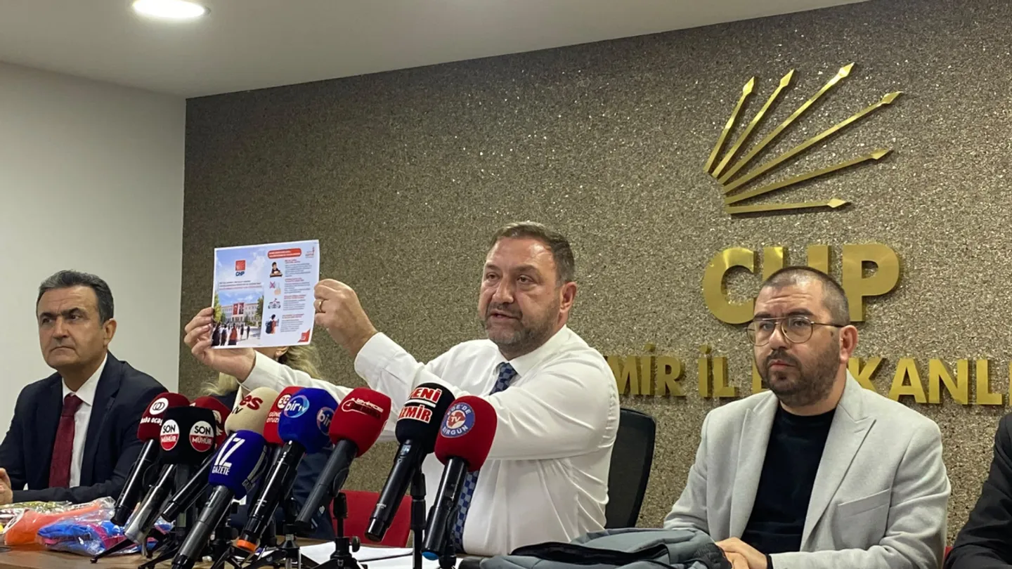 İzmir’de eğitim masrafları gündemde: CHP’ye göre maliyet 10 milyon liraya kadar çıkıyor