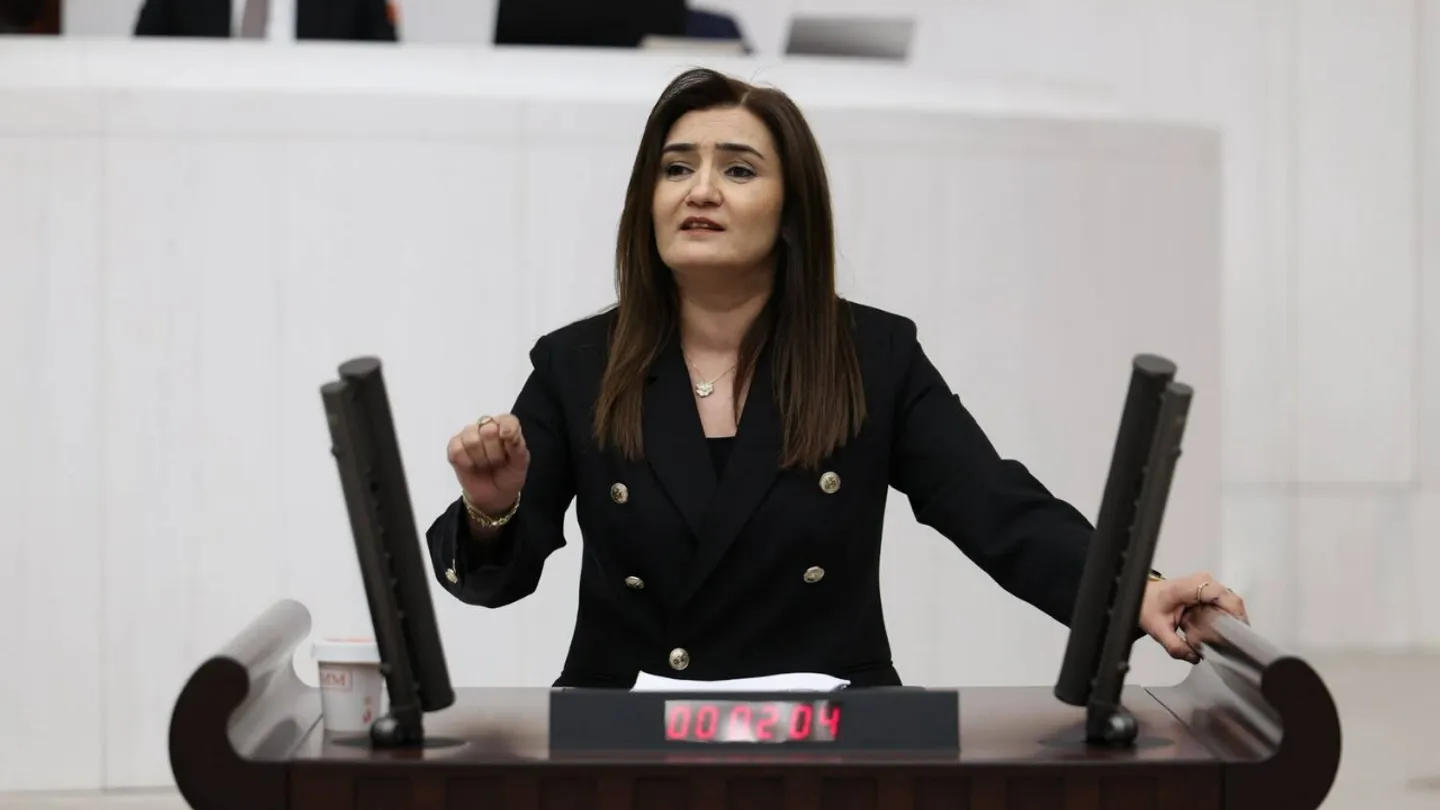 Basmane Çukuru’nda Sular Durulmuyor! CHP’li Sevda Erdan Kılıç’tan Cemil Tugay’a Sert Tepki