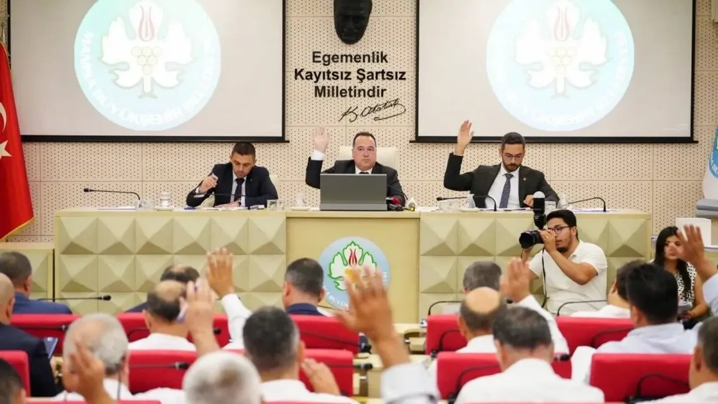 Manisa Büyükşehir Meclisinde İzmir gündemi: İzmir bizim kardeş şehrimiz