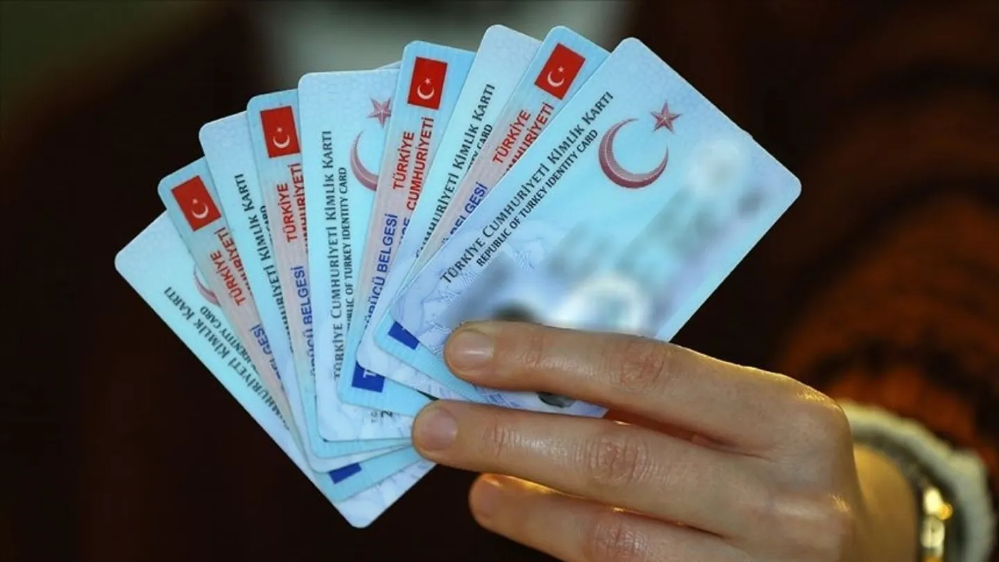 Türk Vatandaşlığı Soruşturmasında Kritik Gelişme! 32 Şüpheli Tutuklandı, 687 Kişi İçin İptal Süreci