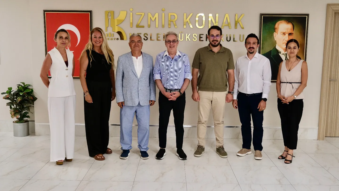 TOSBİ ve Üniversiteden Enerji Hamlesi! Geleceğin Teknikerleri İzmir’de Yetişecek