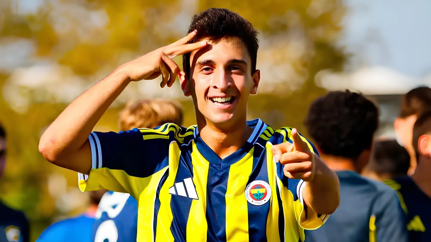 Kaf Kaf'tan Dev Kadro Harekâtı: Fenerbahçe'nin İki Genç Yıldızı Karşıyaka Yolunda!