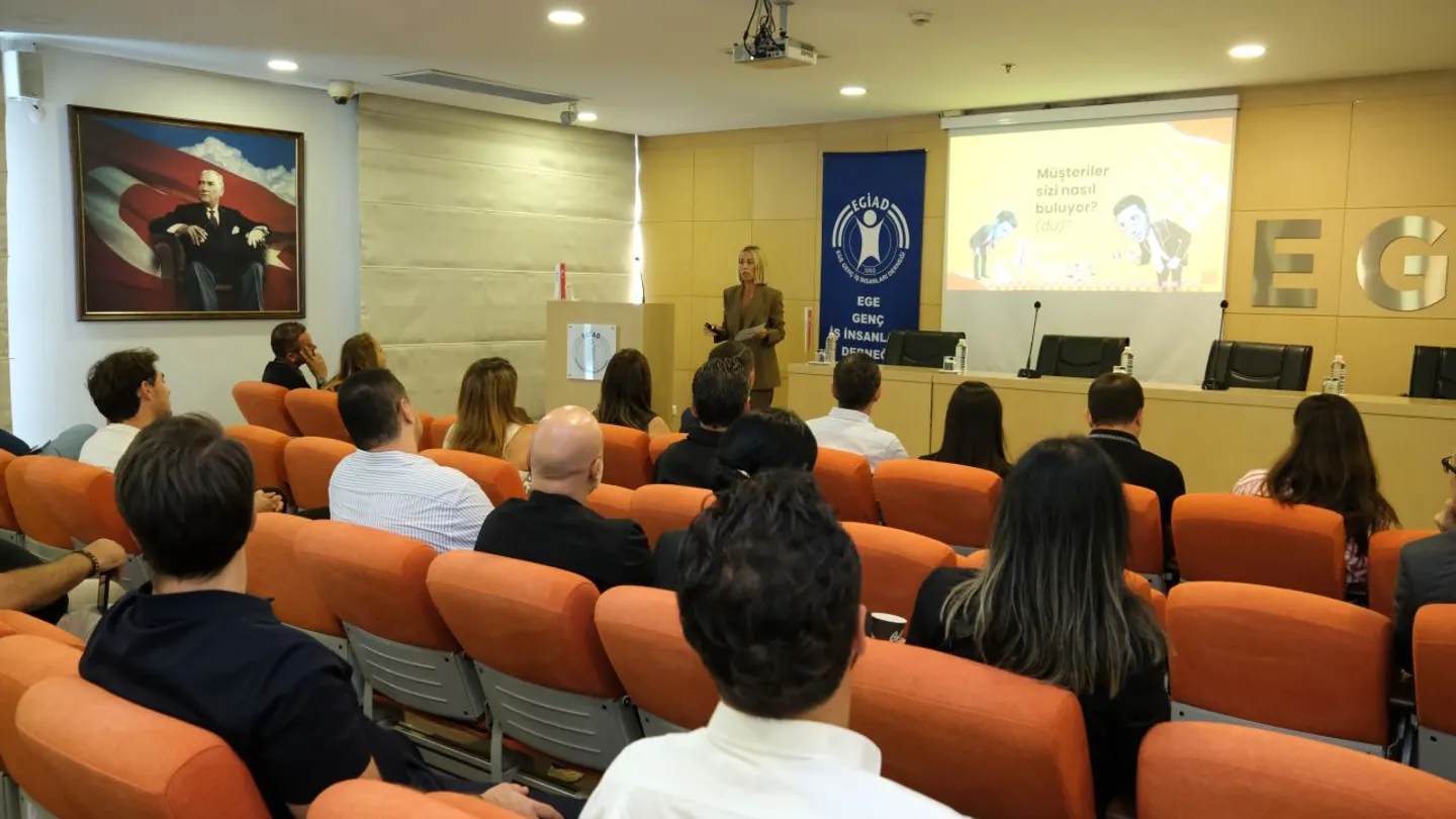 EGİAD’da dijital görünürlük gündemi: Yapay zekâda görünür olmak yeni rekabet alanı