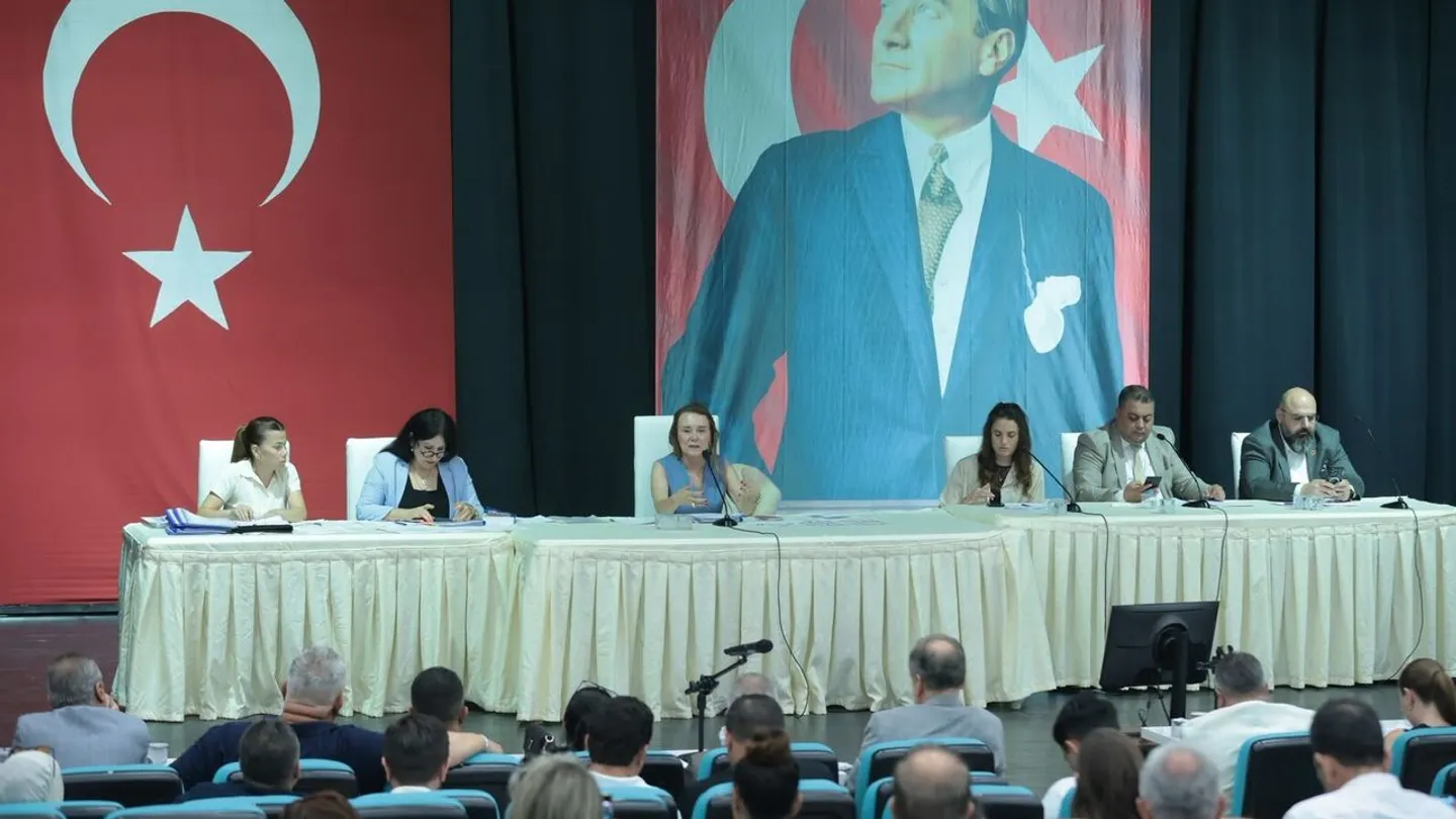 Konak’ta Çifte Müjde! Yeni Park Açılıyor, Yeni Hizmet Binasında Geri Sayım Başladı