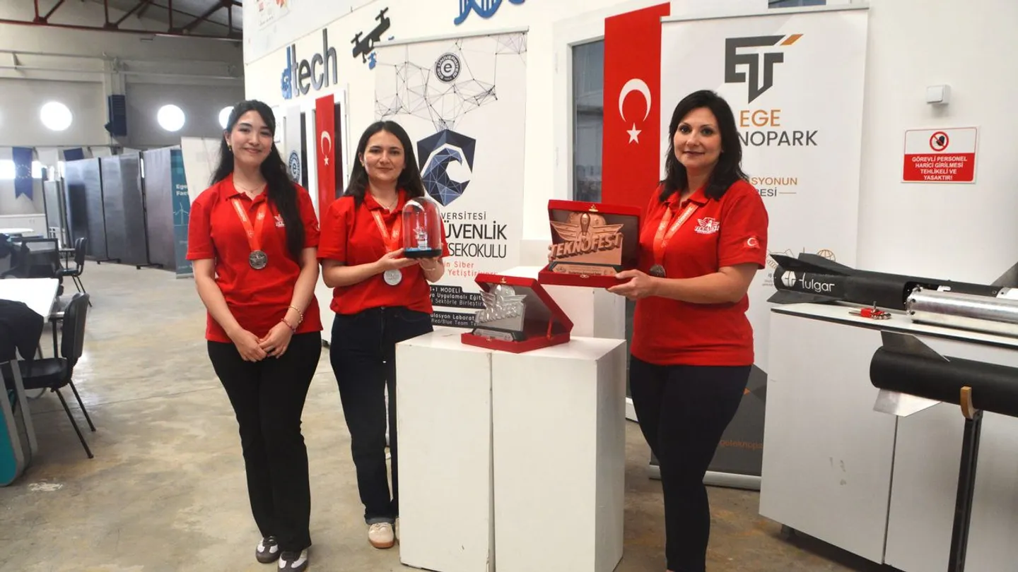 Ege Üniversitesi’nden TEKNOFEST’te çifte başarı! Yerli koyun aşısına iki ödül