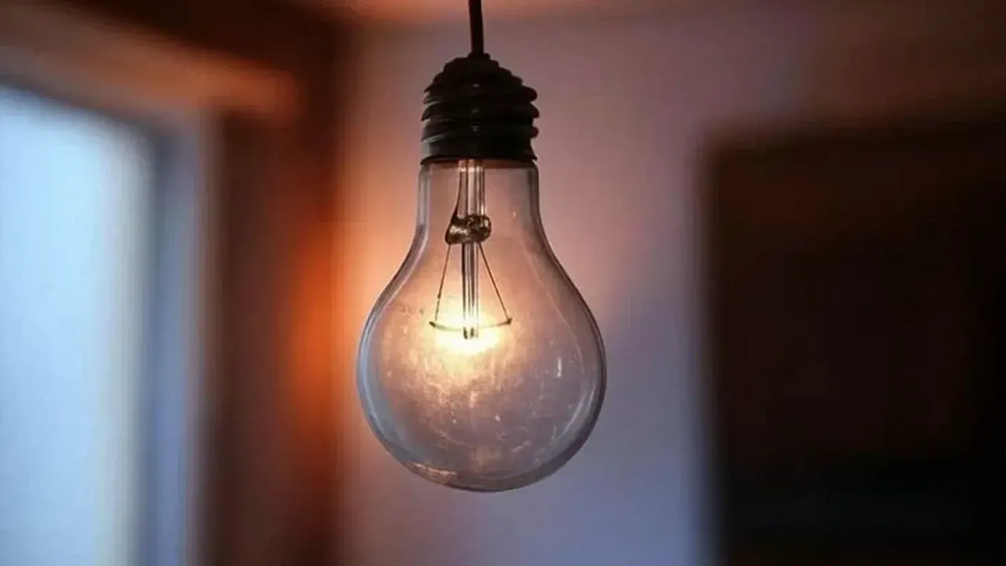 İzmir’de Elektrik Kesintisi Alarmı! 14 İlçede Saatlerce Elektrik Olmayacak