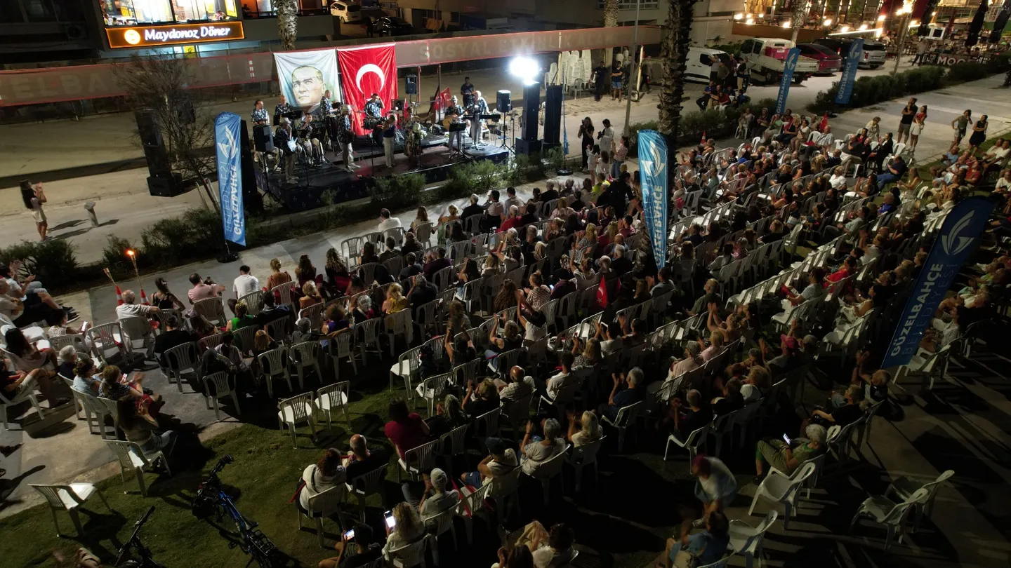 Güzelbahçe’de 11 Eylül Coşkusu: Kurtuluşun 104. Yılı Fener Alayıyla Kutlandı