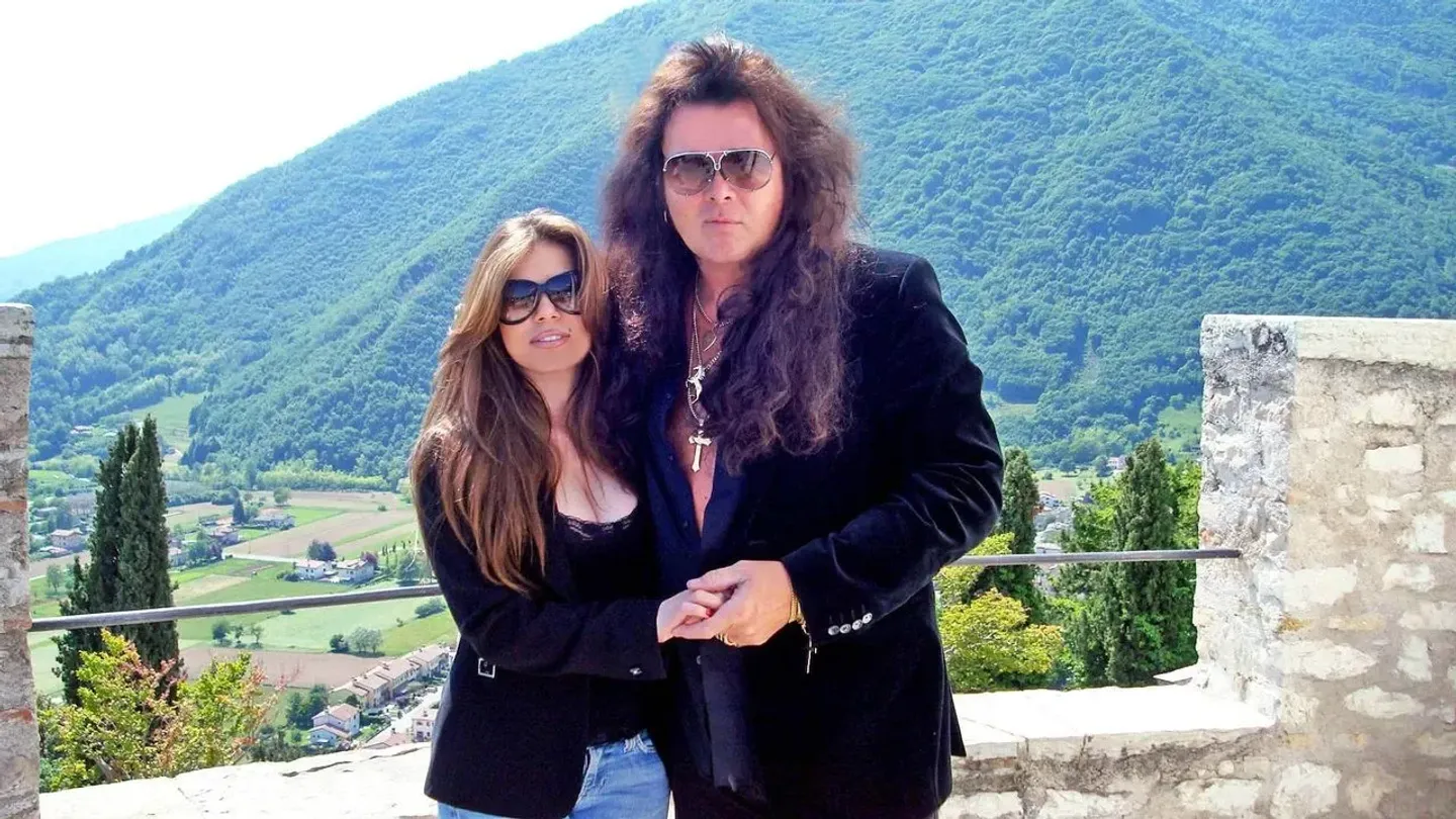 İzmir’de Dikkat Çeken Dava! Rock Yıldızı Yngwie Malmsteen’in Eşi Karabağlar’daki Dairesini Kaybetti