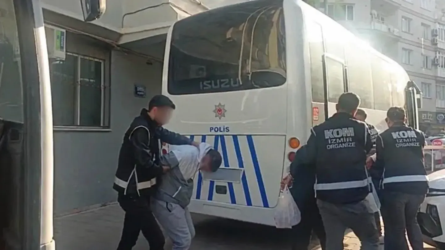 İzmir’de kundaklama operasyonu: 5 şüpheli yakalandı, 4’ü tutuklandı