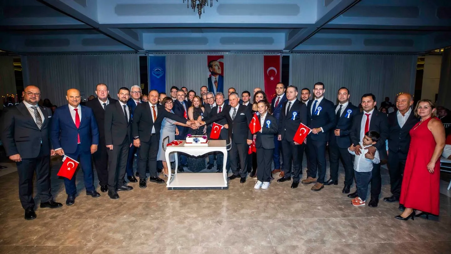 EGOD’dan Cumhuriyet’e Görkemli Kutlama! 32’nci Yıl Balosunda Kadınların Gücü Vurgulandı