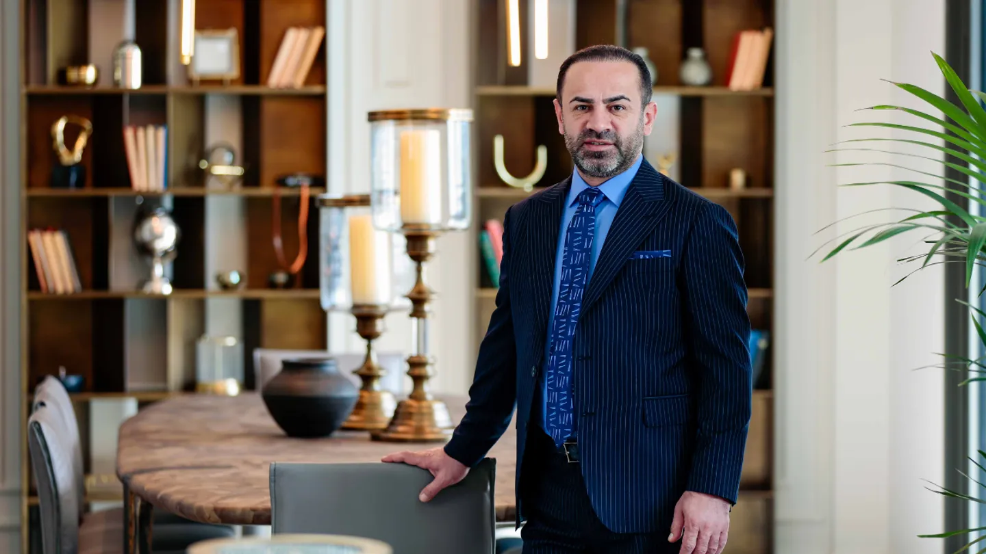 Altay'a İlk Can Suyu Geldi! Folkart'tan Siyah-Beyazlı Kulübe Destek Kararı