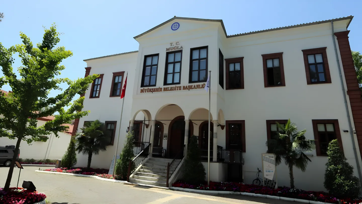 Milas Belediyesi’ne Şafak Operasyonu! Başkan Fevzi Topuz Dahil 29 Kişi Gözaltında