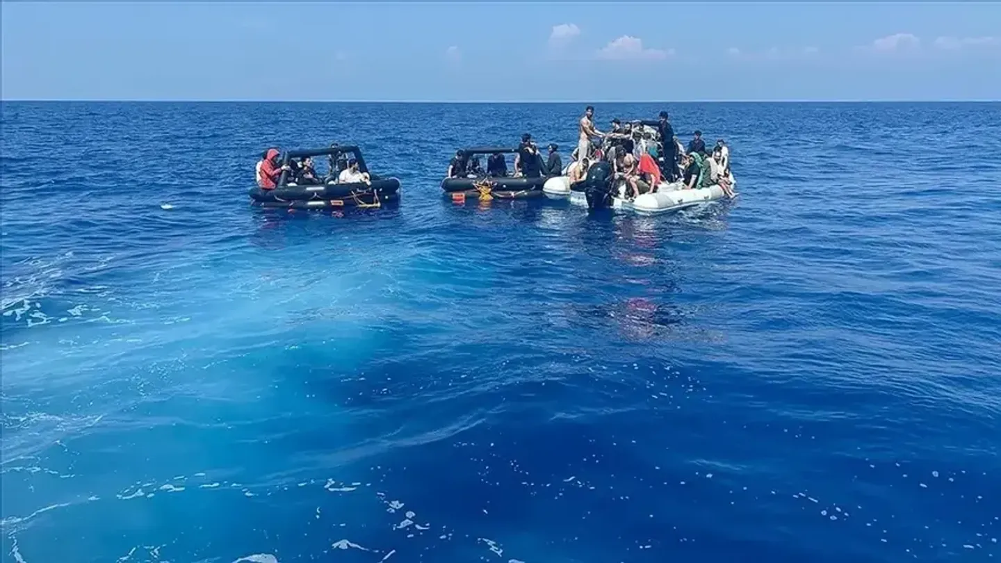 Bodrum Açıklarında Göçmen Hareketliliği! 1’i Çocuk 36 Kişi Kurtarıldı