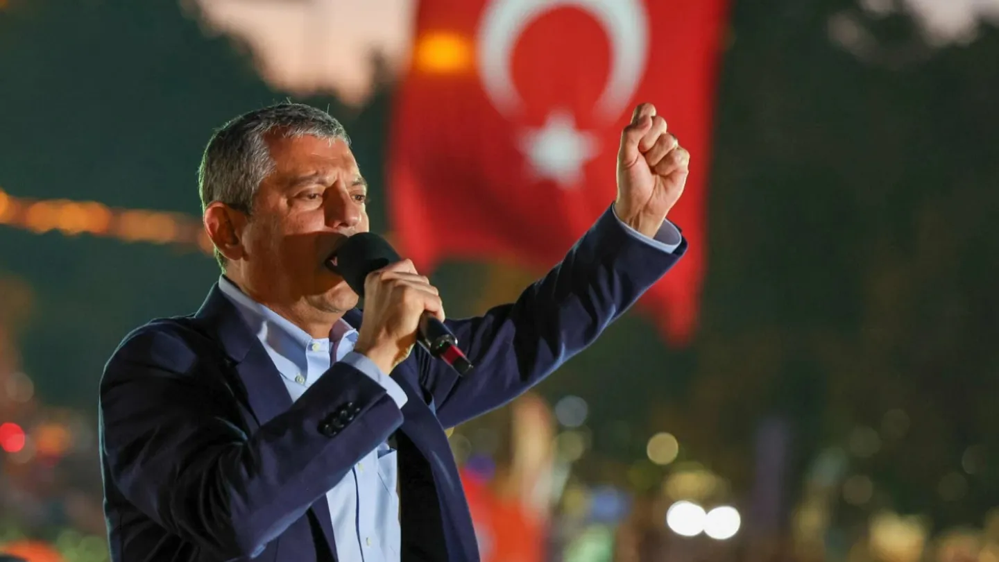 Özgür Özel’den İzmir vurgusu: “Kaybedeceksiniz dediler, 29 belediye kazandık”