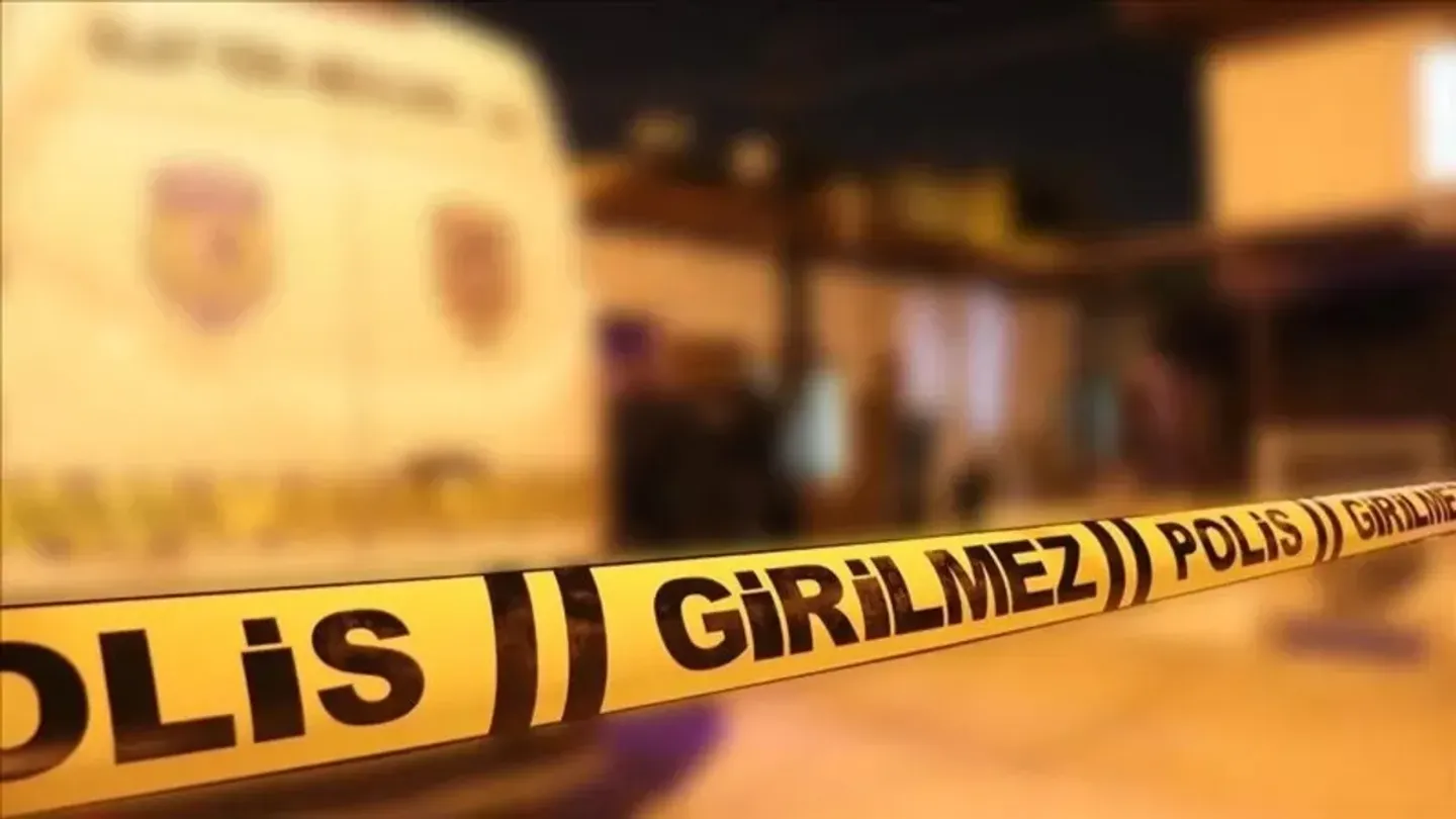 İzmir'de feci çarpışma! İki otomobil birbirine girdi: Ölü ve yaralılar var
