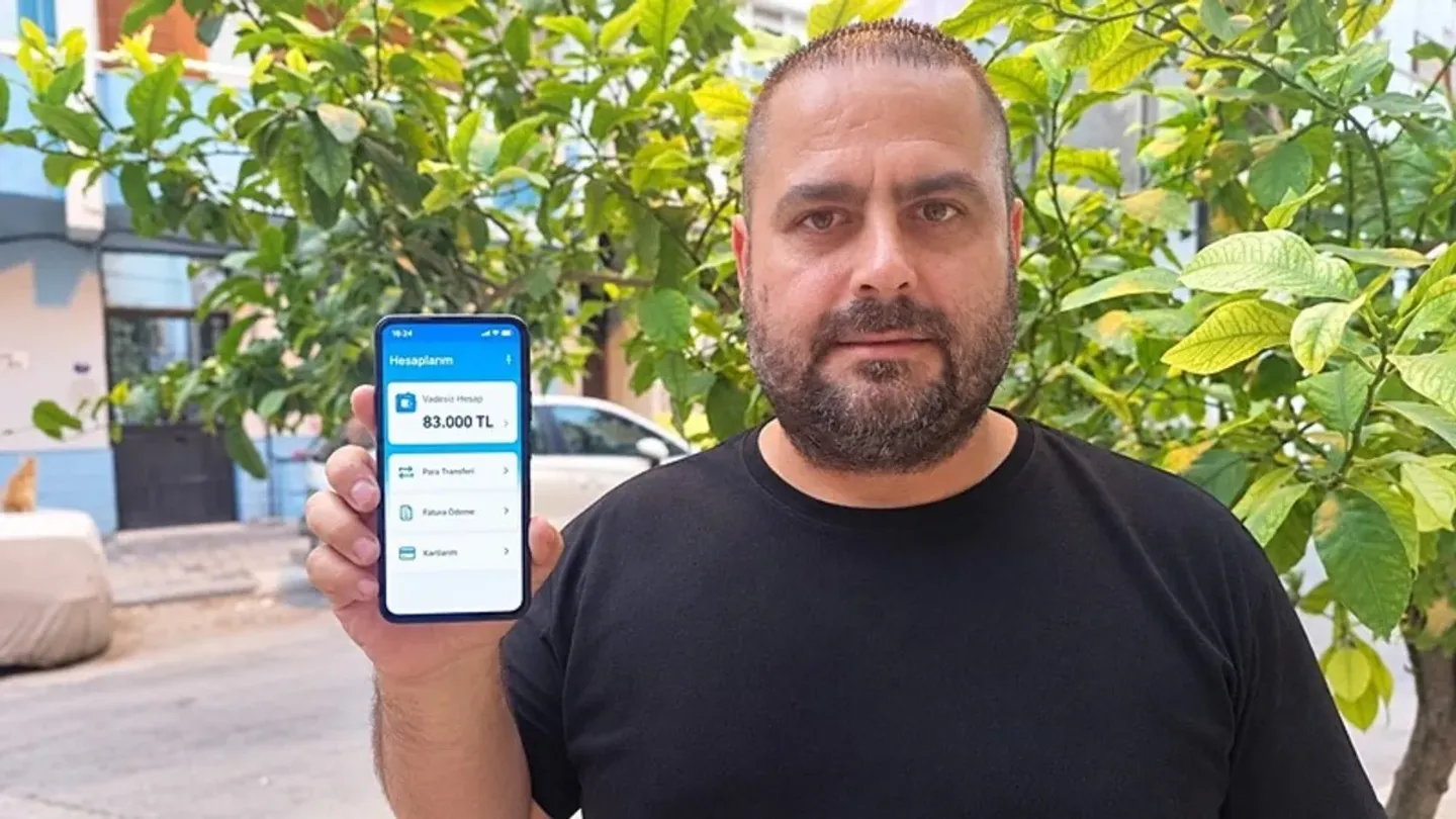 Buca’da Hesabına 83 Bin Lira Yattı: Esnaf Paranın Sahibinin Peşine Düştü