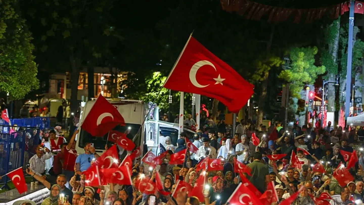 Konak Meydanı’nda tek yürek olduk