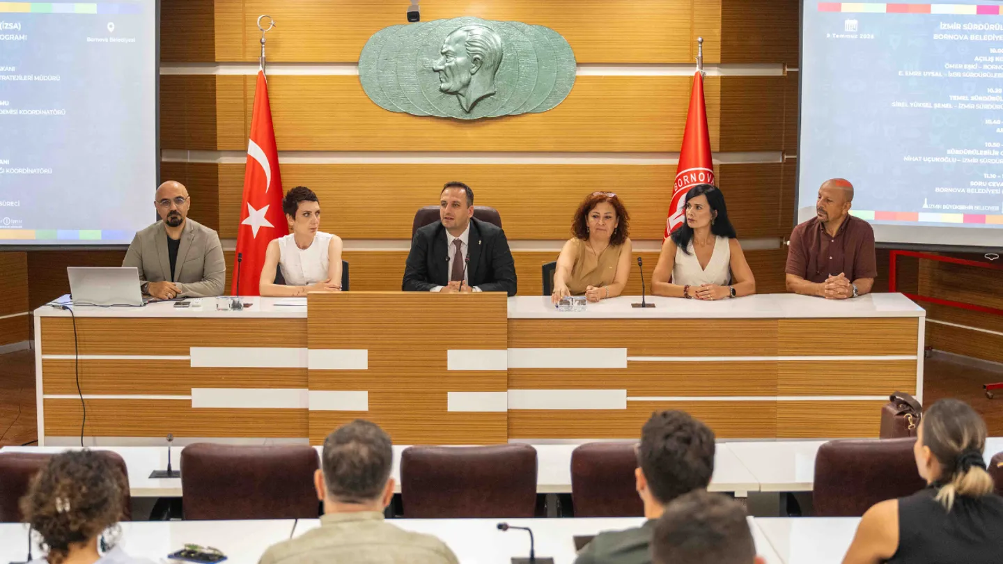 Bornova'da geleceğe yeşil dönüşüm: "Yeşil Yakalı" dönemi başladı