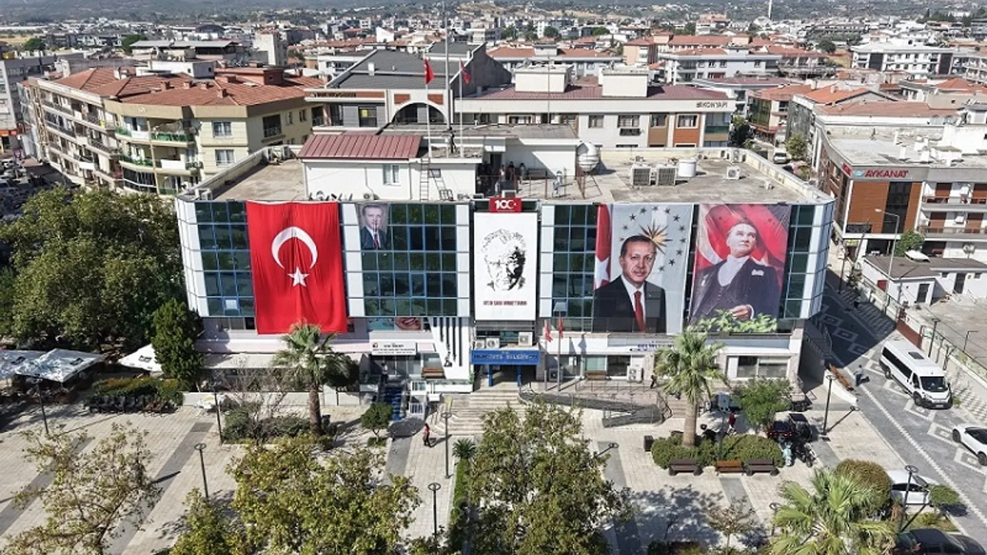 Menderes Belediyesi’nden öğrencilere kırtasiye desteği: Başvurular 5 Ekim’de başlıyor