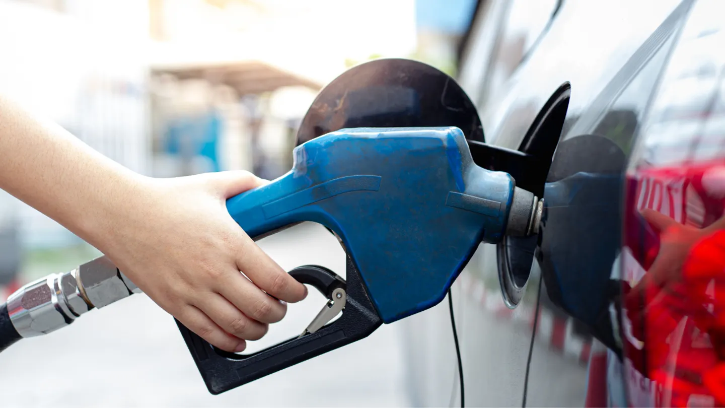 Akaryakıta çifte zam kapıda! İşte İzmir'de 16 Temmuz 2026 güncel benzin, motorin ve LPG fiyatları
