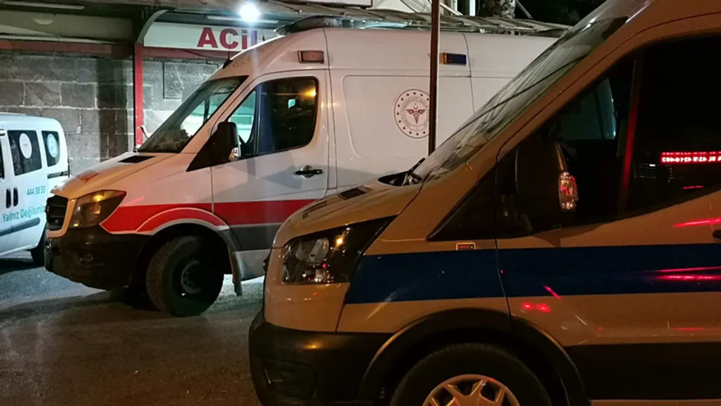 İzmir’de Gece Yarısı Şüpheli Ölüm! Apart Otelin Banyosunda Hareketsiz Bulundu