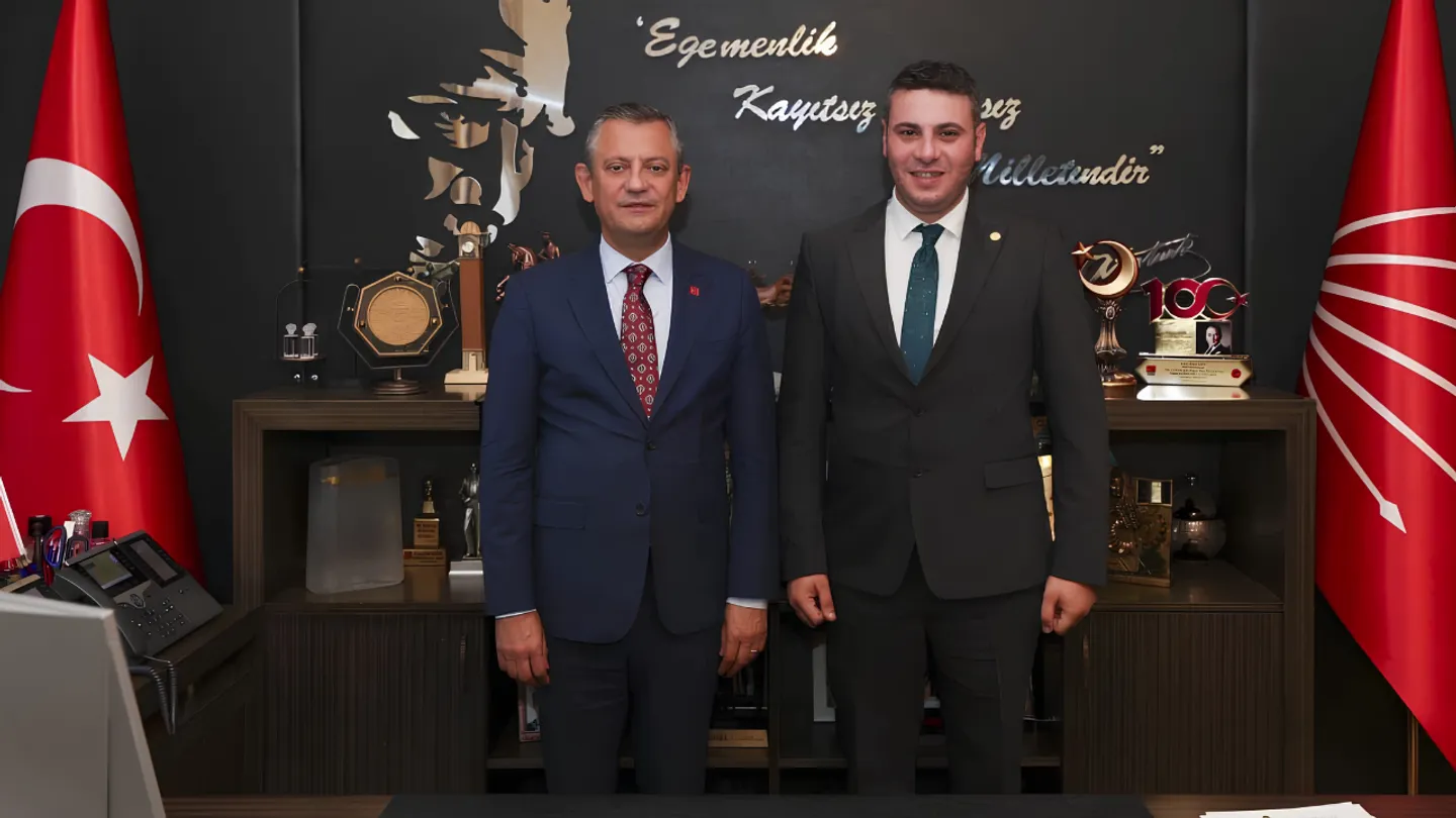 Büyükşehir Meclisi'nde 'yeni parti' ayrılığı: Görkem Çolak CHP'den istifa etti