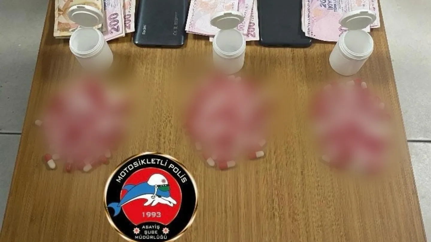 İzmir’de Bir Haftalık Asayiş Bilançosu: 72 Tutuklama, Binlerce Uyuşturucu Hap!